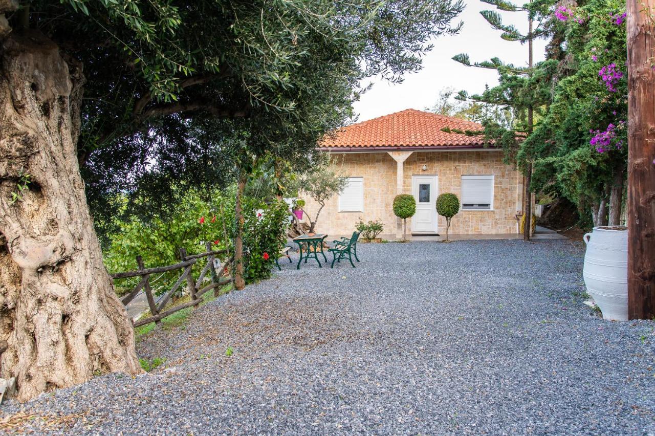 Chic & Spacious House In Rodia Heraklion Екстериор снимка